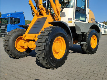 Компактный фронтальный погрузчик Liebherr L 506 STEREO Szybkozłącze / Łyżka Krokodyl + Widły Waga 6300kg: фото 5