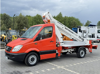 Грузовик с подъемником Mercedes Sprinter: фото 3 Грузовик с подъемником Mercedes Sprinter: фото 3