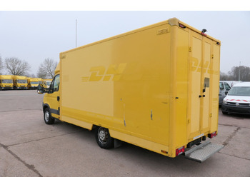 Фото интерьера 1: Фургон с закрытым кузовом IVECO Daily 35 S11 C30C AUTOMATIK KAMERA MAXI Regale L Фото интерьера 1: Фургон с закрытым кузовом IVECO Daily 35 S11 C30C AUTOMATIK KAMERA MAXI Regale L