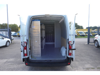 Цельнометаллический фургон RENAULT Master