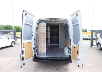 Цельнометаллический фургон RENAULT Master