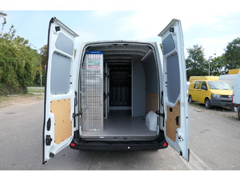 Цельнометаллический фургон RENAULT Master