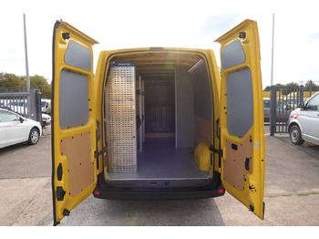 Цельнометаллический фургон RENAULT Master