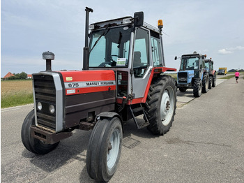 Трактор MASSEY FERGUSON 600 series