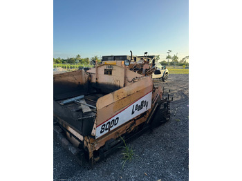 Асфальтоукладчик Leeboy 8000: фото 4