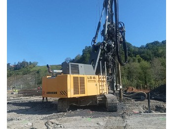 Сваебойная установка LIEBHERR