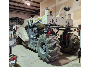 Стабилизатор грунта Wirtgen WR 2400: фото 2