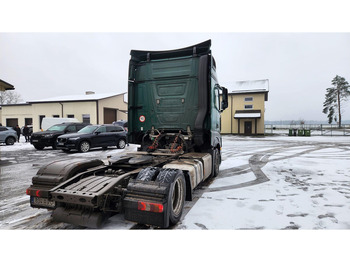 Тягач Mercedes-Benz Actros MEGA: фото 3 Тягач Mercedes-Benz Actros MEGA: фото 3