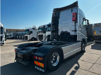 Новый Тягач Volvo FH 500 ADR, I-Park, Alloy w. Leather seats, TV s: фото 4