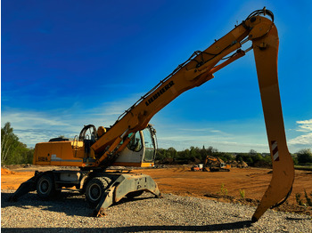 Строительная техника LIEBHERR A 924