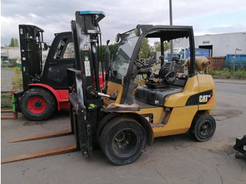 Газовый погрузчик CATERPILLAR GP