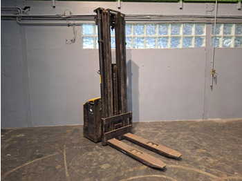 Штабелер Caterpillar NSP16N: фото 3 Штабелер Caterpillar NSP16N: фото 3