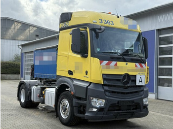 Тягач MERCEDES-BENZ Actros 1846