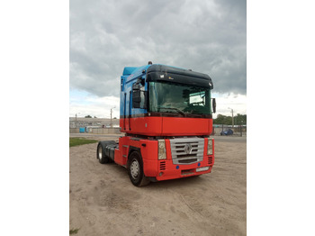 Тягач RENAULT Magnum 440