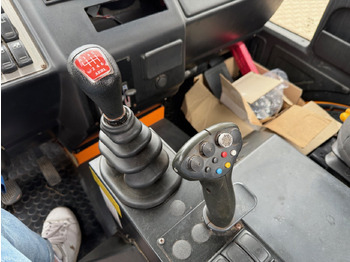 Крюковой мультилифт AEBI Schmidt MT750 4x4 AEBI Schmidt MT750 4x4, City-Abroller, Winterdienstausstattung, 2x AHK: фото 5