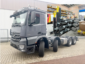 Крюковой мультилифт MERCEDES-BENZ Arocs 3251