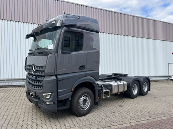Тягач MERCEDES-BENZ Arocs 2653