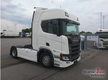 Тягач SCANIA R 460