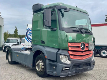 Тягач MERCEDES-BENZ Actros 1840