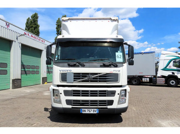 Тентованный грузовик Volvo FM 340 6x2, TOP Condition truck!!: фото 3