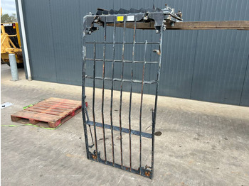 : фото в шапке страницы