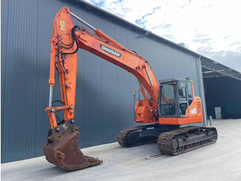 Гусеничный экскаватор DOOSAN DX235LCR