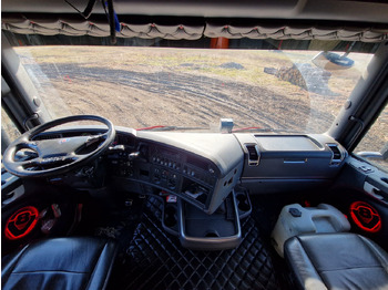 Лесовоз, Автоманипулятор Scania R560: фото 4