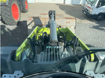 : фото в шапке страницы