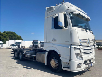 Грузовик-шасси MERCEDES-BENZ Actros 2545