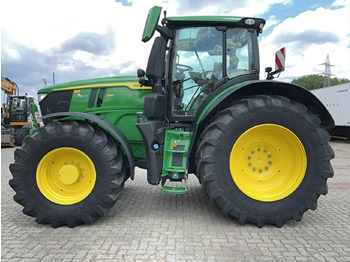 Трактор JOHN DEERE 6R 230