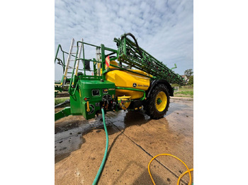 Прицепной опрыскиватель JOHN DEERE