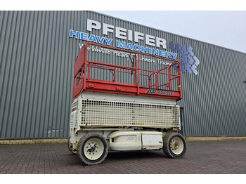 Ножничный подъемник JLG