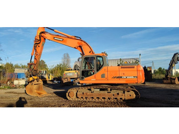 Гусеничный экскаватор DOOSAN