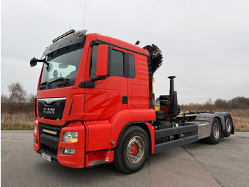 : фото в шапке страницы