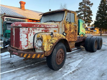 Грузовик-шасси SCANIA