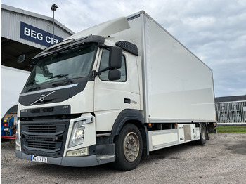 Грузовик VOLVO FM