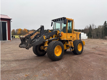 Колёсный погрузчик VOLVO L50E