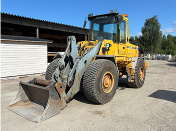 Колёсный погрузчик VOLVO L90C
