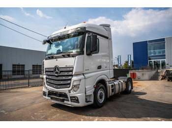 Тягач MERCEDES-BENZ Actros 1845