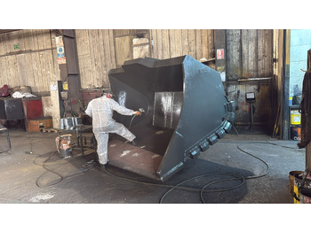 : фото в шапке страницы