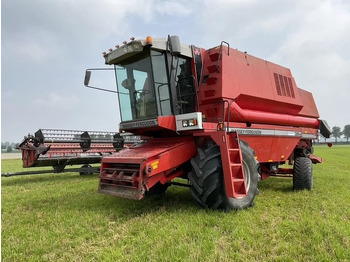 Зерноуборочный комбайн MASSEY FERGUSON