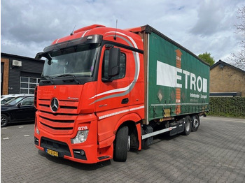 Тентованный грузовик MERCEDES-BENZ Actros 2642