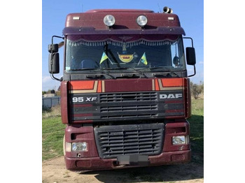 Тягач DAF XF 95