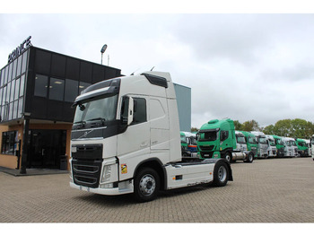 Тягач VOLVO FH13 500