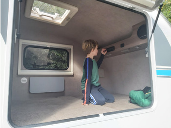 Прицеп дача Mini Camper Mini Tommy TMC25 252x140x121cm aero V1 Küche 12V/230V 100km/H 750kg gebremst Modell 24: фото 3