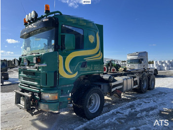 Грузовик-шасси Scania R124 with cameleont quick lock, underbite and plow attachments: фото 2