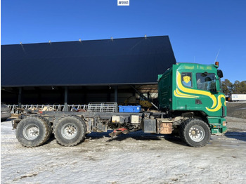 Грузовик-шасси Scania R124 with cameleont quick lock, underbite and plow attachments: фото 3