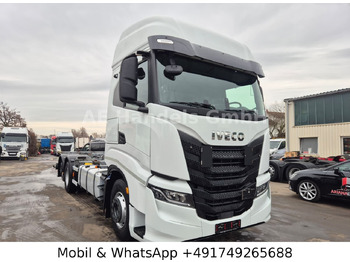 Грузовик-контейнеровоз/ Сменный кузов IVECO S-WAY