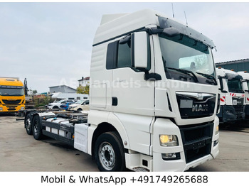 Грузовик-контейнеровоз/ Сменный кузов MAN TGX 26.440