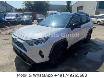 Внедорожник TOYOTA